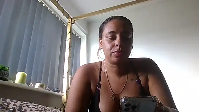 Snapshot of bigbootyjayda chatting on September 12, 12:27 pm bigbootyjayda online show from September 12, 12:27 pm
