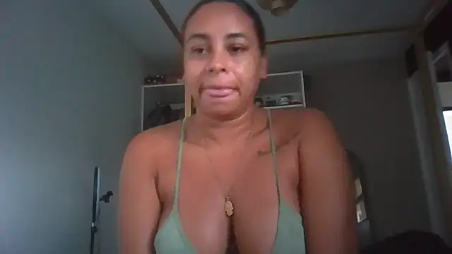 Snapshot of bigbootyjayda chatting on September 19, 12:28 pm bigbootyjayda online show from September 19, 12:28 pm
