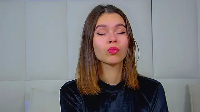 PollyLanders online show from October 6, 7:11 pm