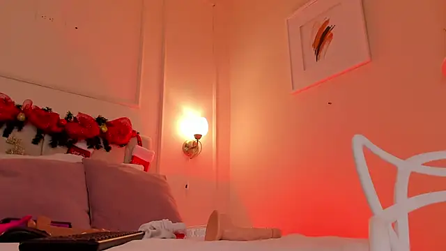 Snapshot of dani_skinny_ chatting on December 12, 2:44 pm dani skinny online show from December 12, 2:44 pm