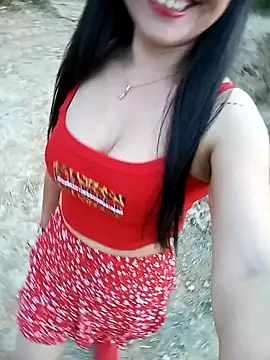 ELISA 90 online show from February 5, 11:06 pm