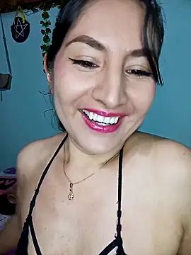 ELISA 90 online show from March 9, 10:08 pm