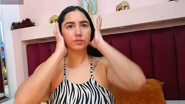 Snapshot of JESSYCORTES chatting on January 29, 1:49 pm JESSYCORTES online show from January 29, 1:49 pm