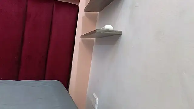 Snapshot of JESSYCORTES chatting on February 21, 1:44 pm JESSYCORTES online show from February 21, 1:44 pm