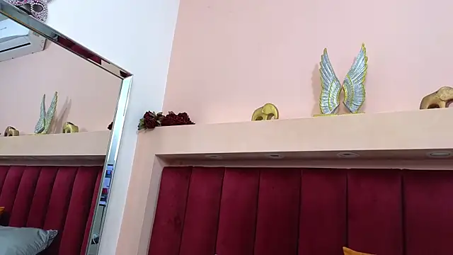 Snapshot of JESSYCORTES chatting on February 28, 1:58 pm JESSYCORTES online show from February 28, 1:58 pm