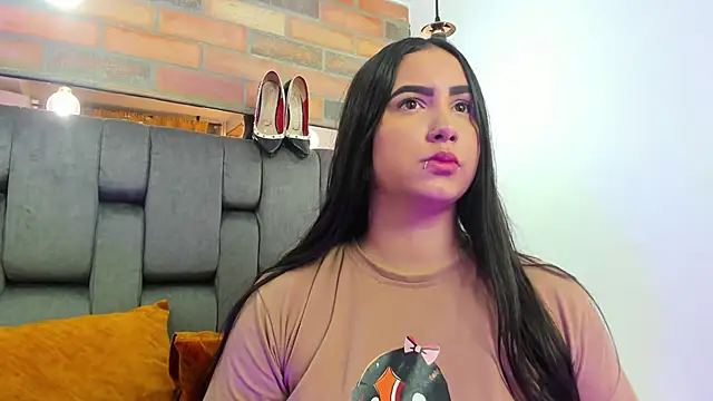 Snapshot of JESSYCORTES chatting on September 9, 1:43 pm JESSYCORTES online show from September 9, 1:43 pm