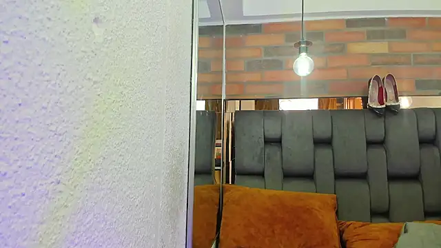 Snapshot of JESSYCORTES chatting on September 15, 1:55 pm JESSYCORTES online show from September 15, 1:55 pm