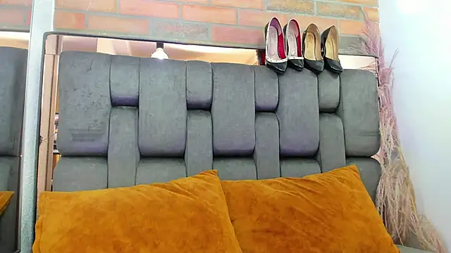 Snapshot of JESSYCORTES chatting on September 25, 2:10 pm JESSYCORTES online show from September 25, 2:10 pm