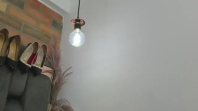 Snapshot of JESSYCORTES chatting on October 17, 2:41 pm JESSYCORTES online show from October 17, 2:41 pm