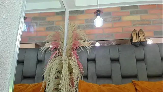 JESSYCORTES online show from March 11, 2:17 am