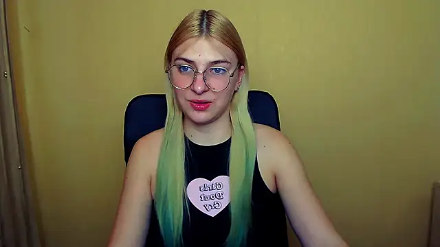 Snapshot of Luna_Lush_ chatting on January 13, 11:30 am Luna Lush online show from January 13, 11:30 am