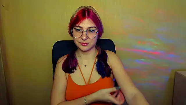 Snapshot of Luna_Lush_ chatting on February 12, 8:49 am Luna Lush online show from February 12, 8:49 am