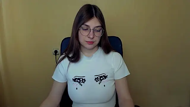 Snapshot of Luna_Lush_ chatting on February 10, 10:30 am Luna Lush online show from February 10, 10:30 am