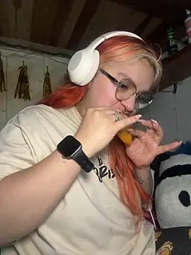 SophiaWeestt99 online show from May 28, 3:48 am