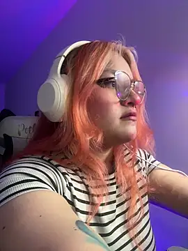 SophiaWeestt99 online show from June 2, 2:24 am