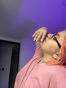 SophiaWeestt99 online show from June 10, 4:01 am