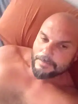 Snapshot of Javierchico chatting on June 23, 9:18 am Javierchico online show from June 23, 9:18 am
