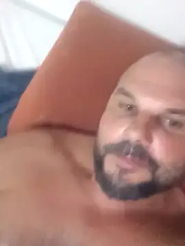 Snapshot of Javierchico chatting on July 19, 5:33 am Javierchico online show from July 19, 5:33 am
