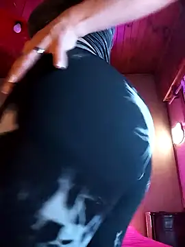 mariposapontiak420 online show from March 14, 11:43 pm