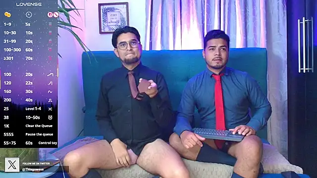 thiagowes online show from September 17, 4:14 am