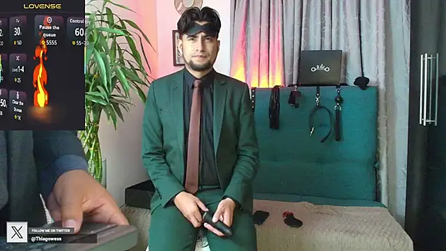 thiagowes online show from September 26, 3:10 am