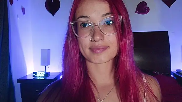 luccycollins  online show from February 13, 1:23 am