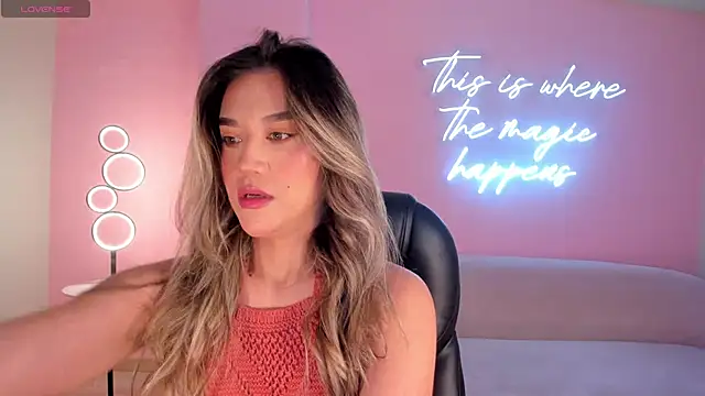 RebeccaHudson online show from March 12, 2:52 am