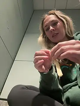 M1ssyk1ssy online show from January 10, 3:48 pm