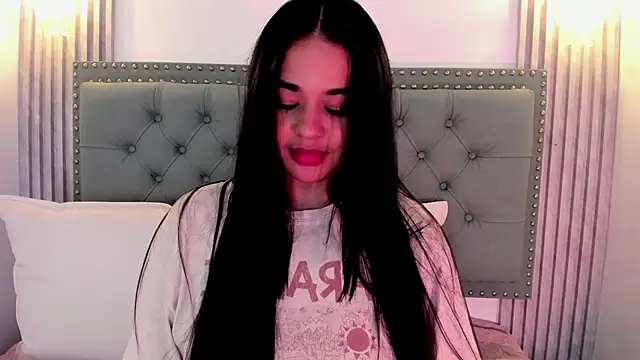 Snapshot of Aitana98_ chatting on December 29, 9:39 am Aitana98 online show from December 29, 9:39 am