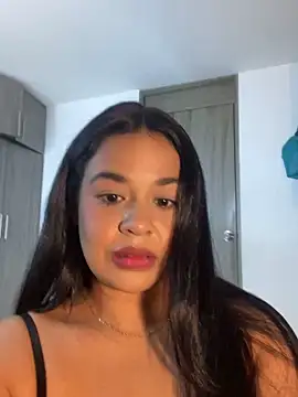 Snapshot of Aitana98_ chatting on November 10, 2:21 am Aitana98 online show from November 10, 2:21 am