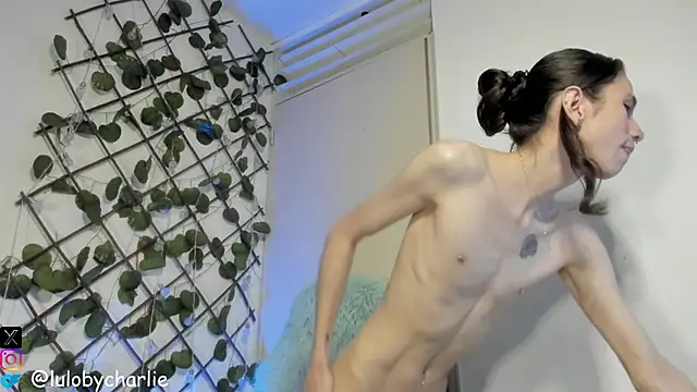 vodkadelulo online show from September 13, 5:07 am