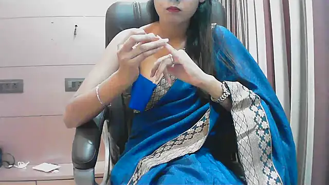 Snapshot of collage_hoty chatting on September 12, 4:40 pm collage hoty online show from September 12, 4:40 pm