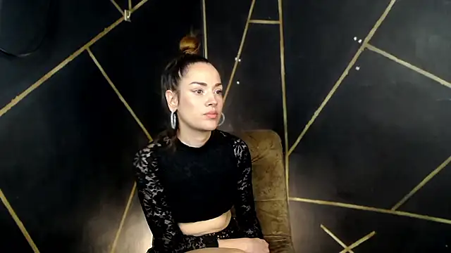 camilawm19 online show from March 15, 8:48 pm