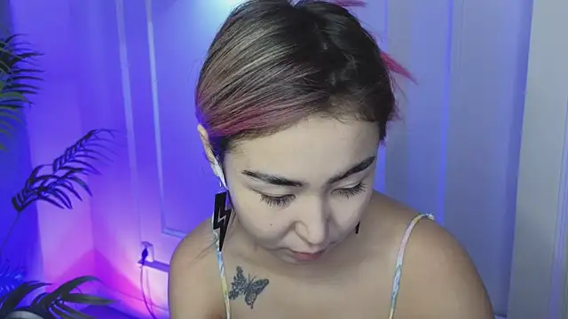 Snapshot of Deiri_Delightful chatting on December 14, 9:29 am Deiri Delightful online show from December 14, 9:29 am
