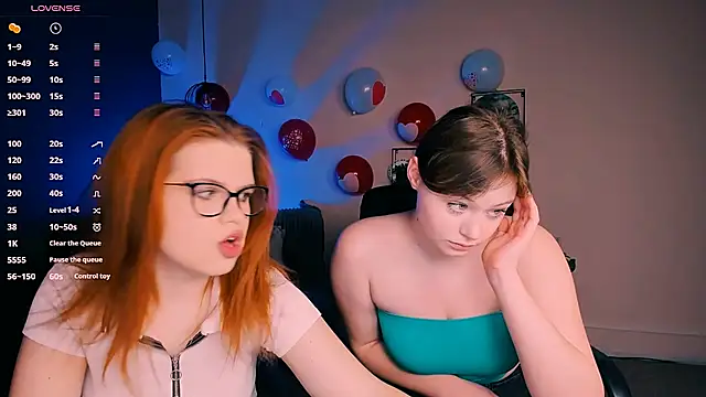 nikole kitt online show from February 25, 7:47 pm