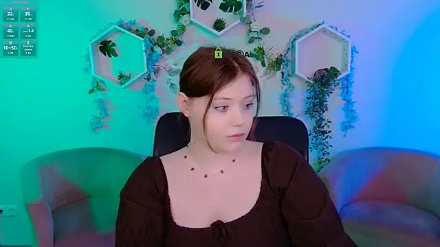 nikole kitt online show from June 22, 6:49 pm