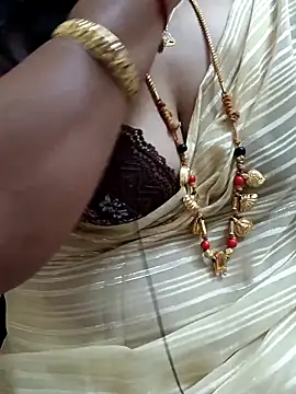 Snapshot of gaurika18 chatting on February 21, 4:59 pm gaurika18 online show from February 21, 4:59 pm