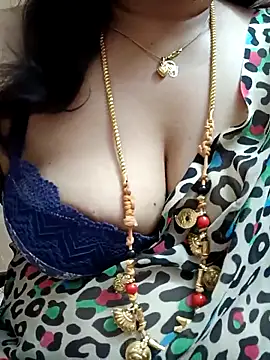 Snapshot of gaurika18 chatting on February 22, 6:08 pm gaurika18 online show from February 22, 6:08 pm