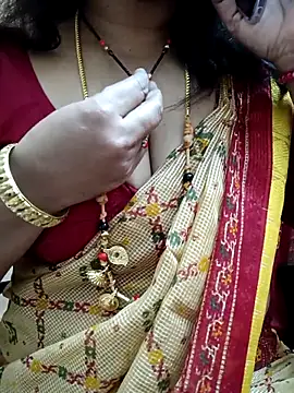 Snapshot of gaurika18 chatting on March 3, 2:26 pm gaurika18 online show from March 3, 2:26 pm