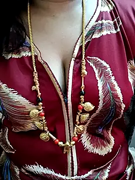 Snapshot of gaurika18 chatting on March 4, 1:55 am gaurika18 online show from March 4, 1:55 am