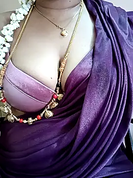 Snapshot of gaurika18 chatting on March 5, 7:38 am gaurika18 online show from March 5, 7:38 am