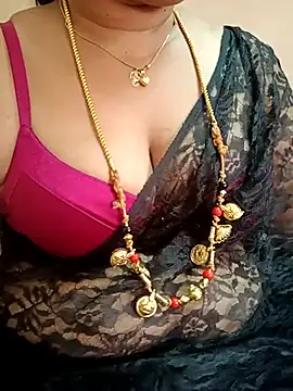 Snapshot of gaurika18 chatting on March 6, 9:14 am gaurika18 online show from March 6, 9:14 am