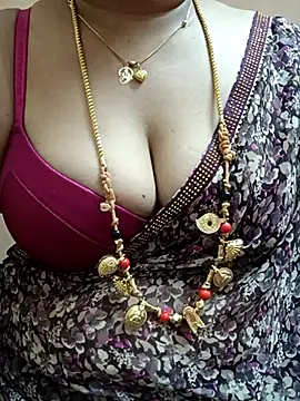 Snapshot of gaurika18 chatting on March 6, 5:00 pm gaurika18 online show from March 6, 5:00 pm