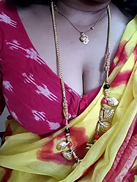 Snapshot of gaurika18 chatting on March 7, 8:45 am gaurika18 online show from March 7, 8:45 am