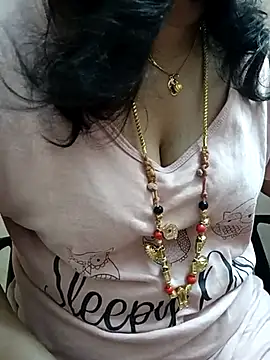 Snapshot of gaurika18 chatting on March 13, 10:21 pm gaurika18 online show from March 13, 10:21 pm