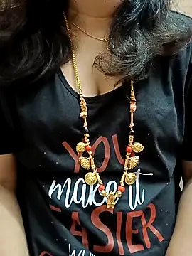 Snapshot of gaurika18 chatting on March 15, 10:44 pm gaurika18 online show from March 15, 10:44 pm