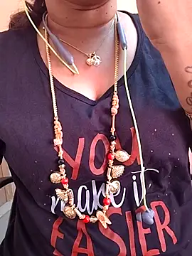 Snapshot of gaurika18 chatting on March 20, 10:32 am gaurika18 online show from March 20, 10:32 am