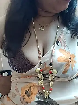 Snapshot of gaurika18 chatting on March 20, 2:10 pm gaurika18 online show from March 20, 2:10 pm