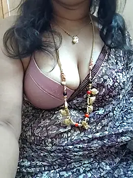 Snapshot of gaurika18 chatting on March 23, 12:04 am gaurika18 online show from March 23, 12:04 am