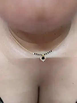 Snapshot of gaurika18 chatting on September 9, 8:41 pm gaurika18 online show from September 9, 8:41 pm